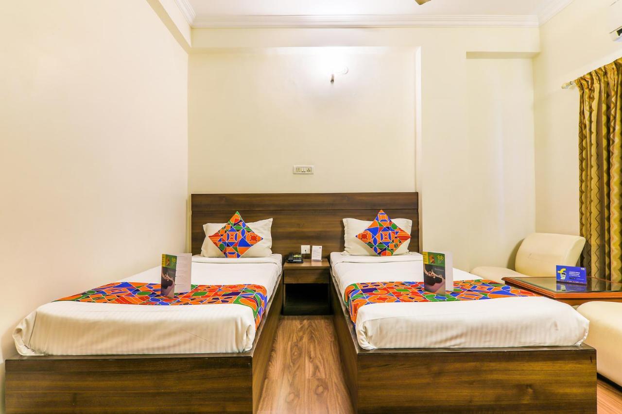 Fabhotel Royal Star Chennai Bagian luar foto