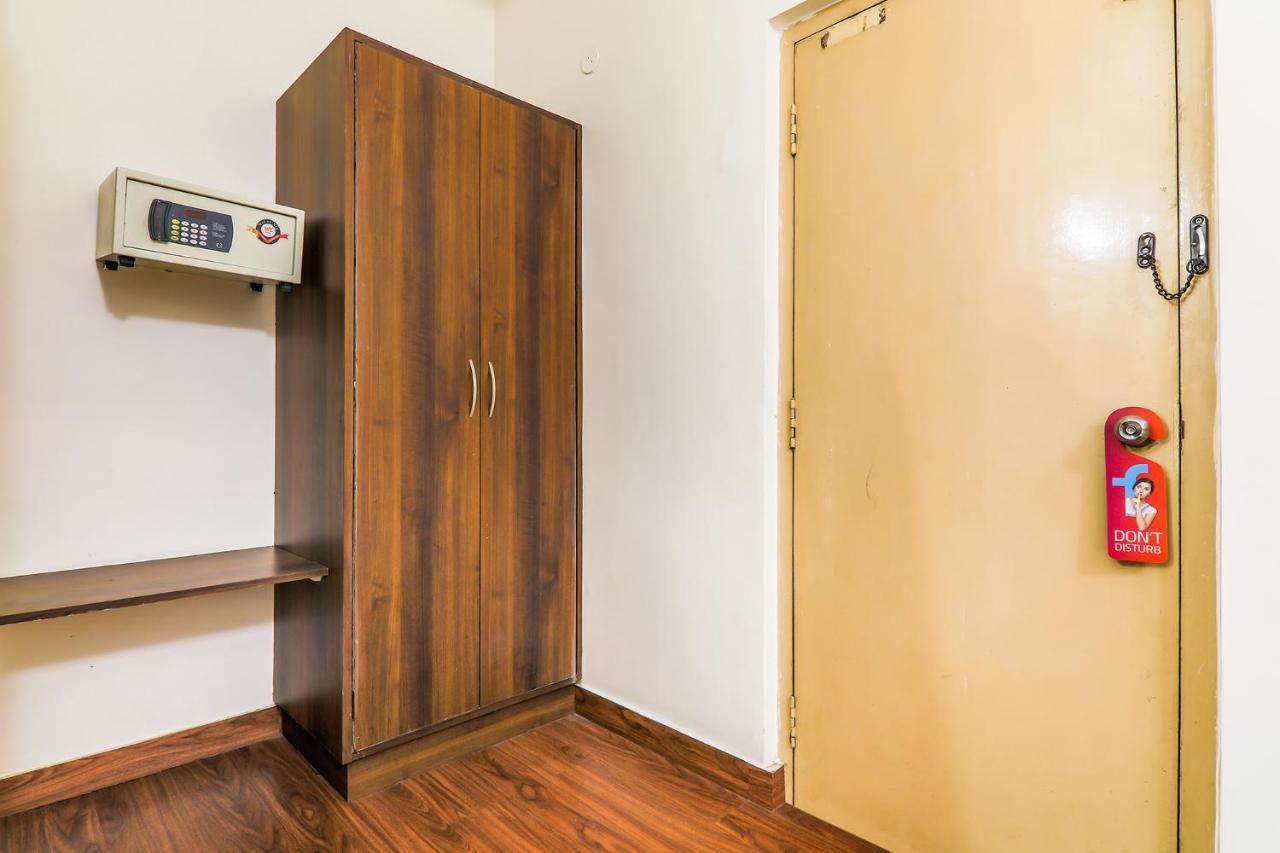 Fabhotel Royal Star Chennai Bagian luar foto