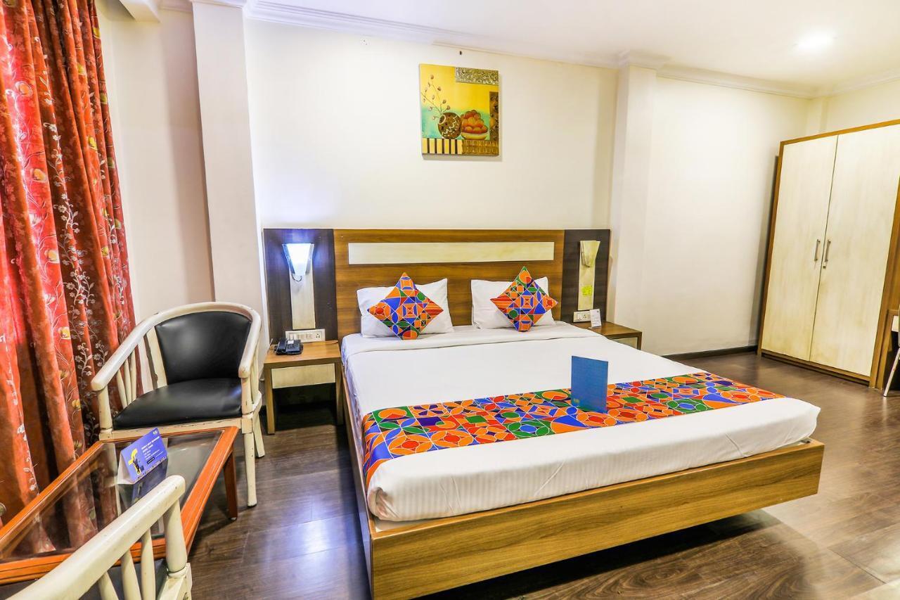 Fabhotel Royal Star Chennai Bagian luar foto